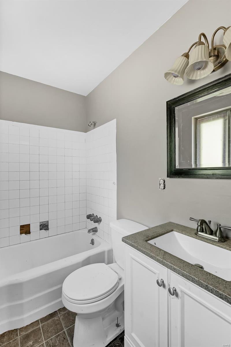 Ville Maria Eight - Residential