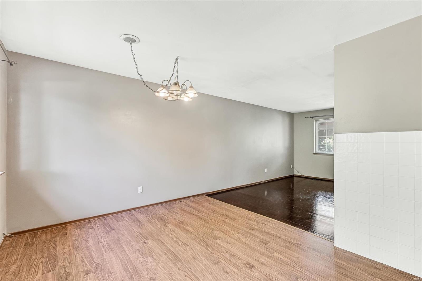 Ville Maria Eight - Residential