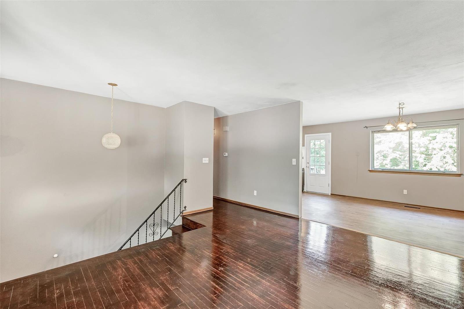 Ville Maria Eight - Residential