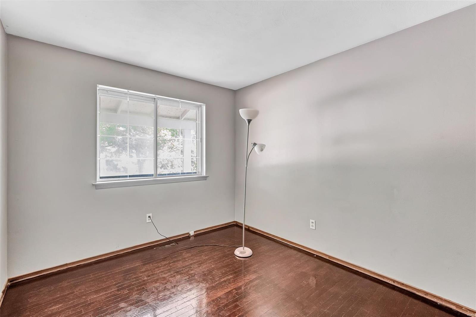 Ville Maria Eight - Residential