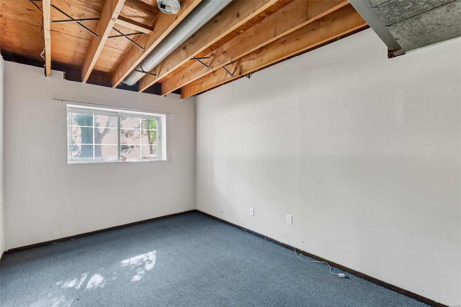 Ville Maria Eight - Residential