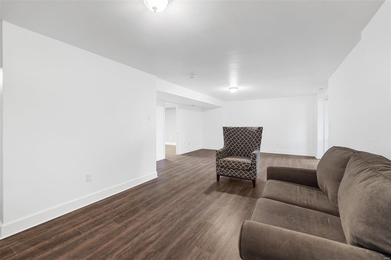 Kingspointe - Residential