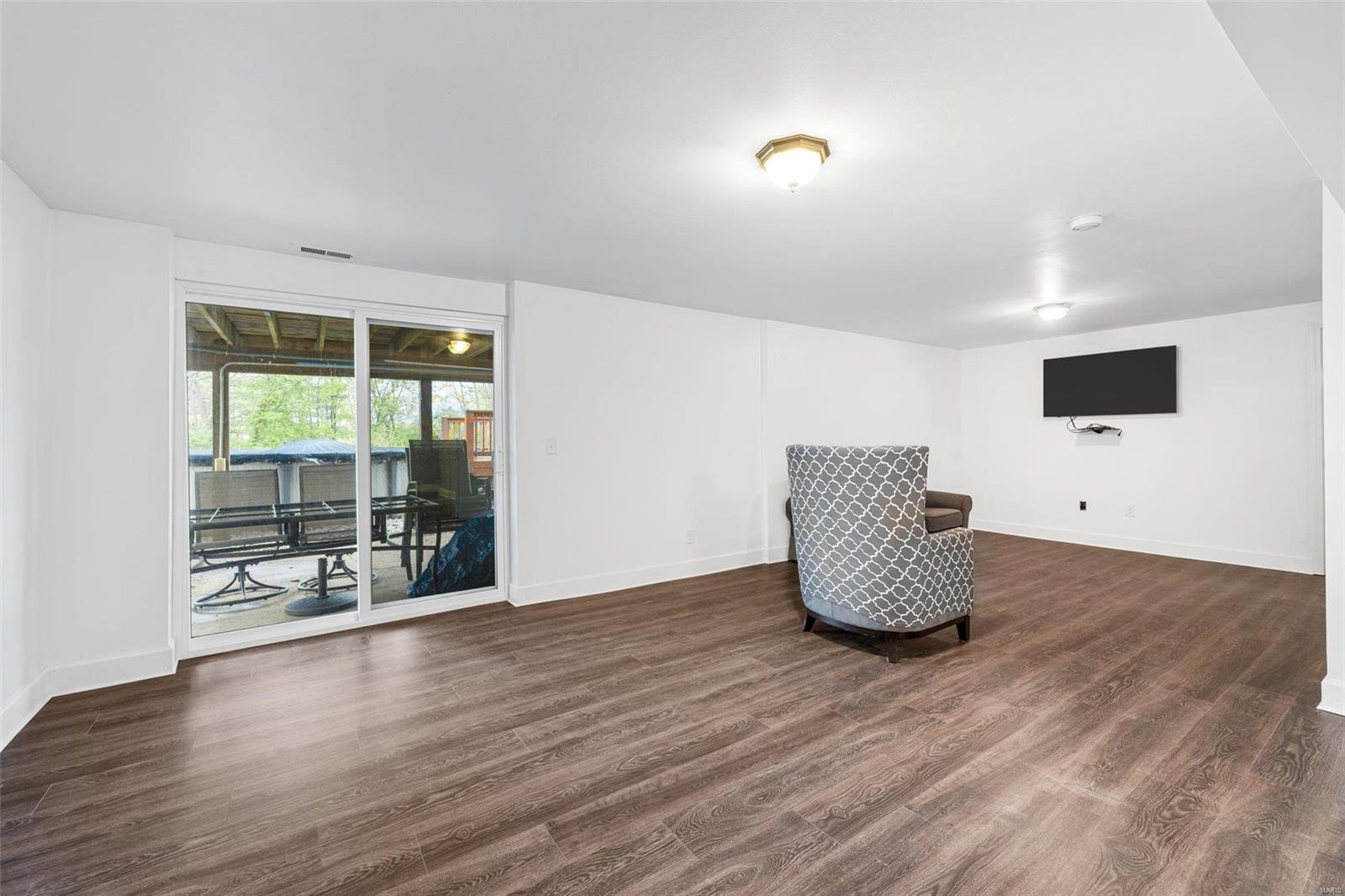 Kingspointe - Residential