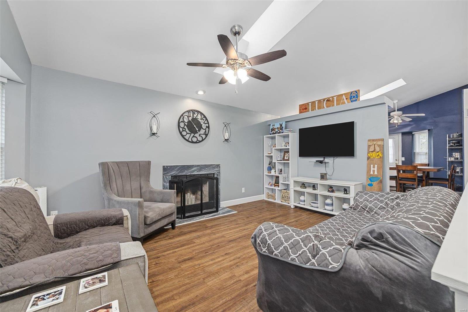 Kingspointe - Residential