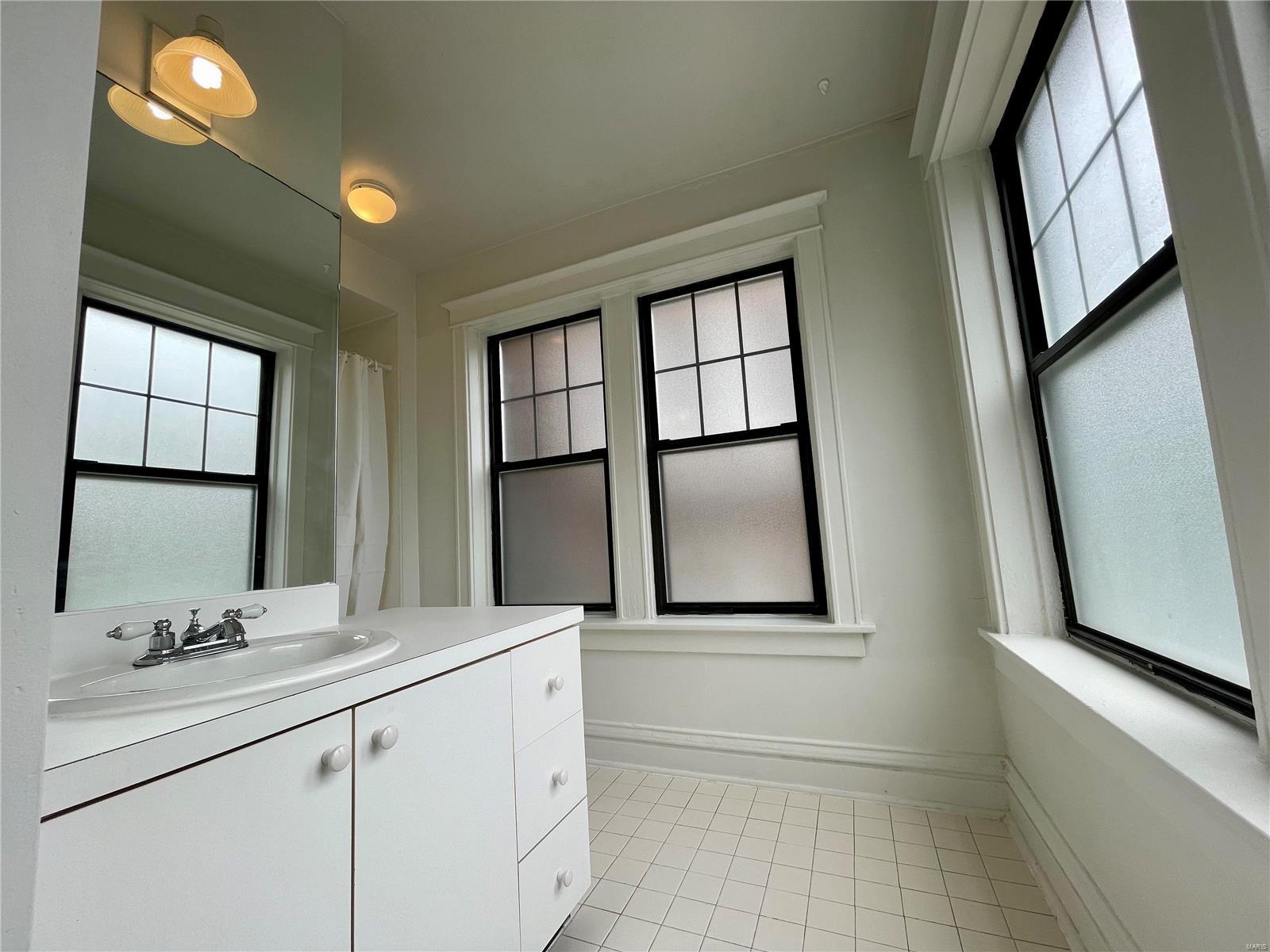 De Mun Park - Residential Income