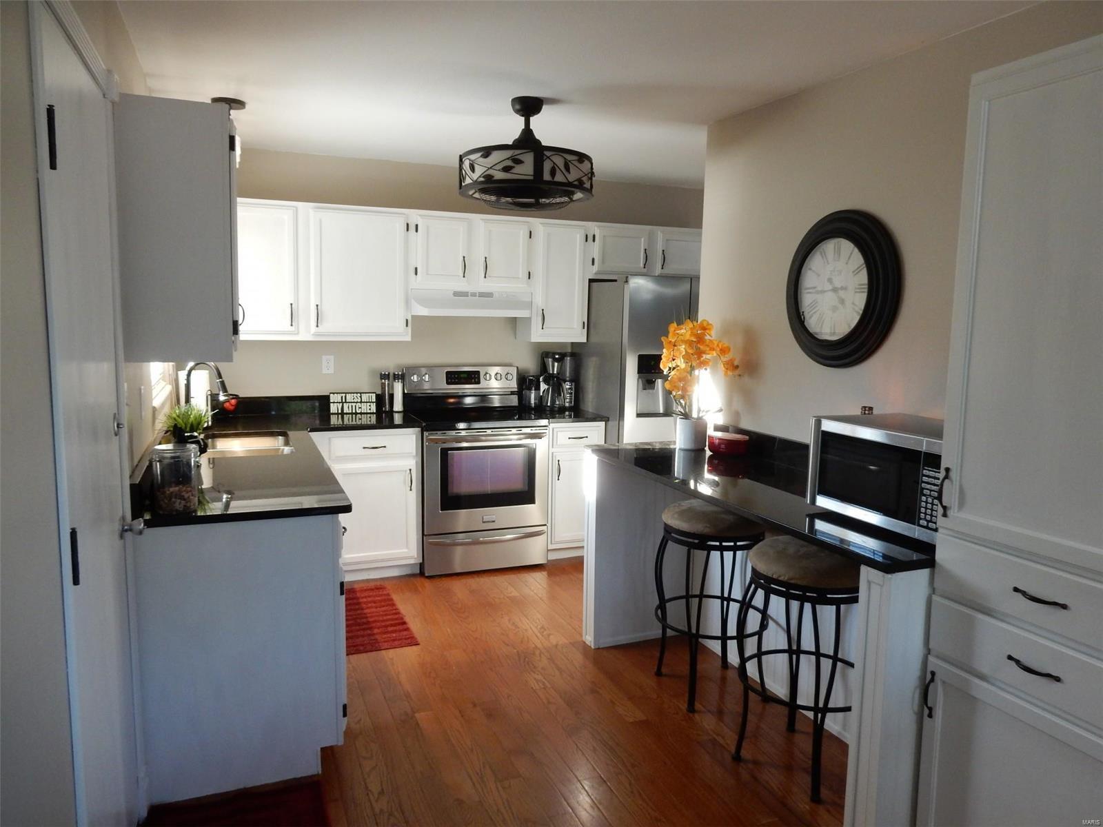 Shelley Manor 02 - Residential
