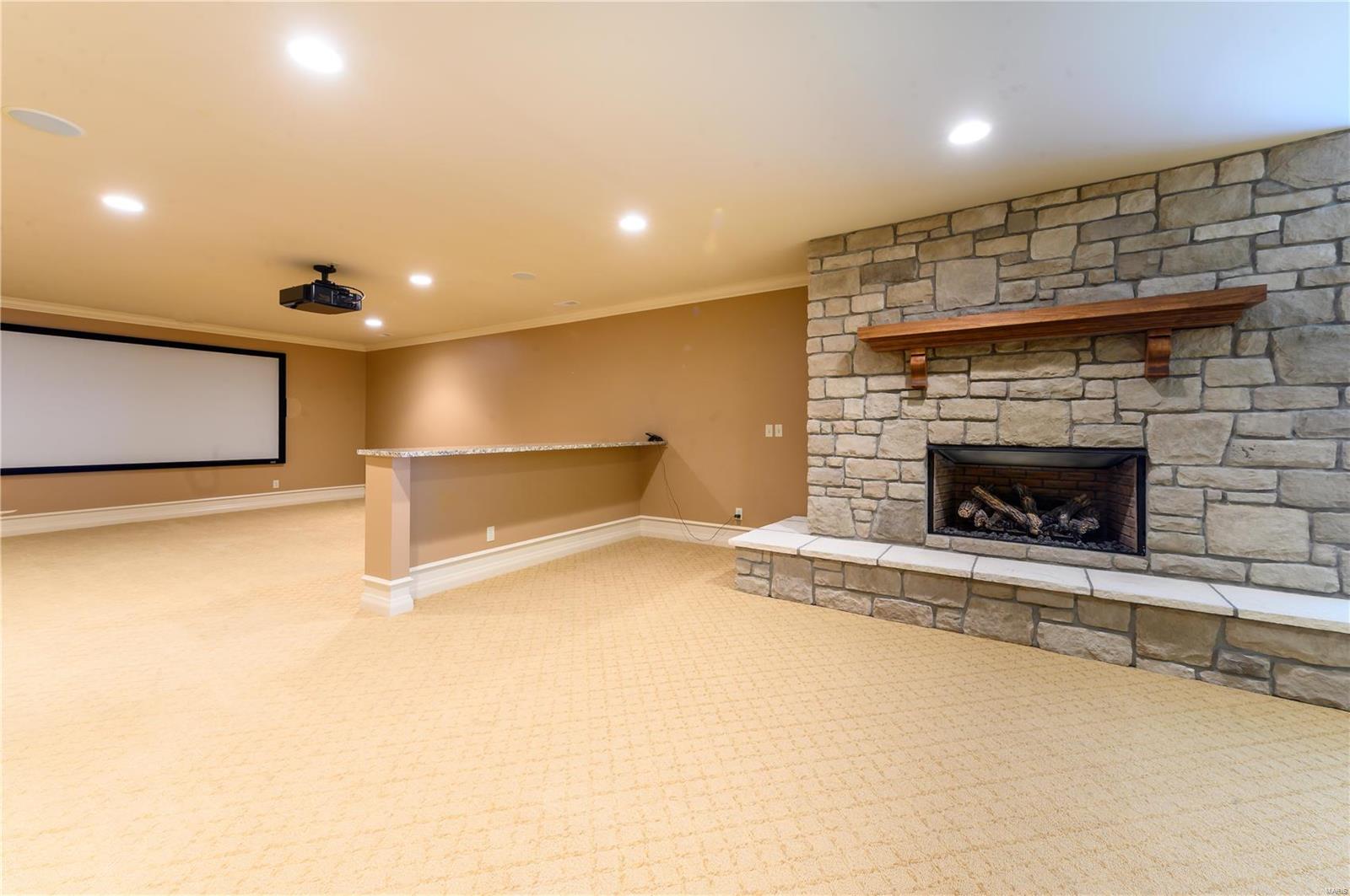 Westchester Manor - Residential