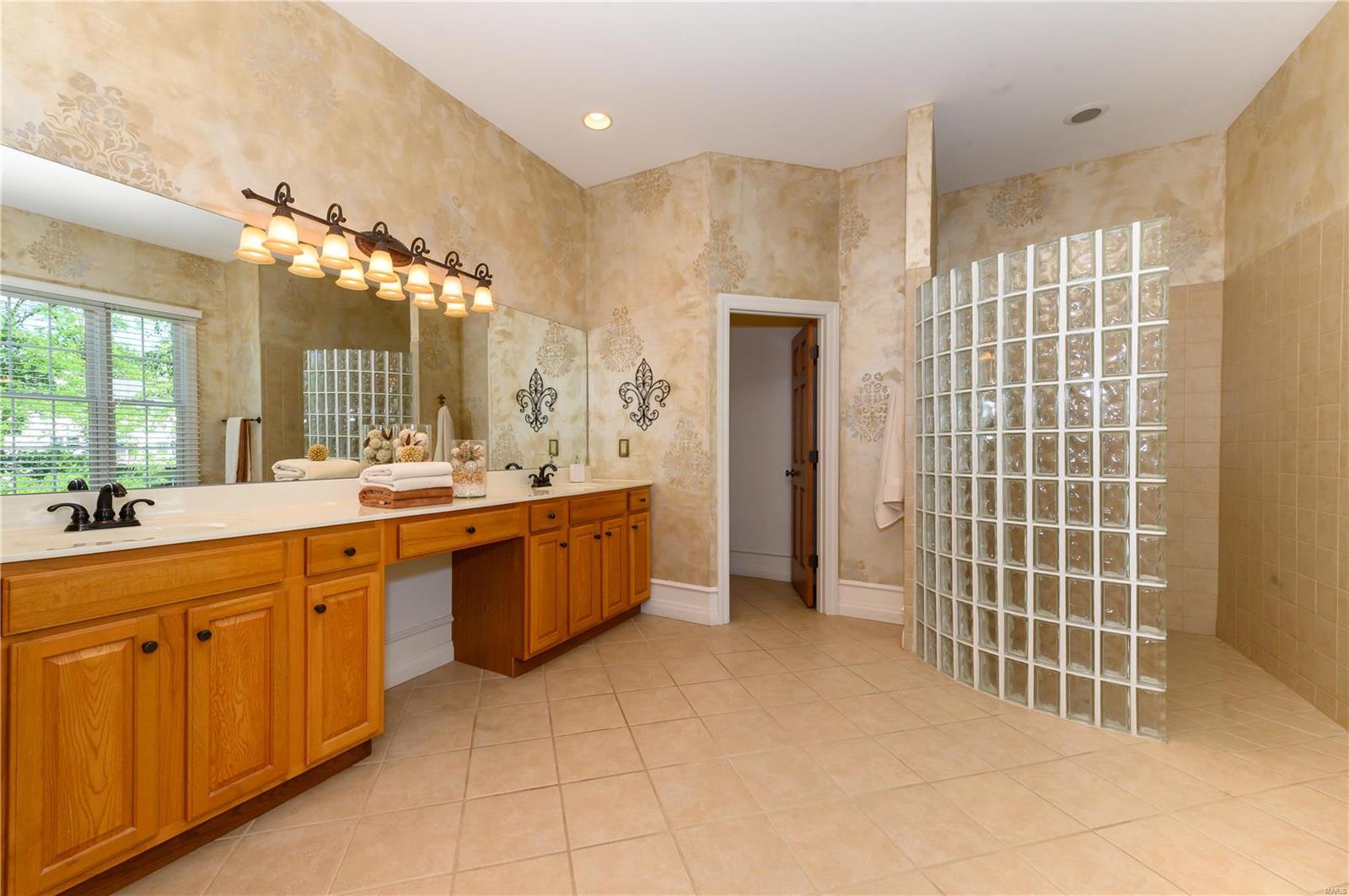 Westchester Manor - Residential