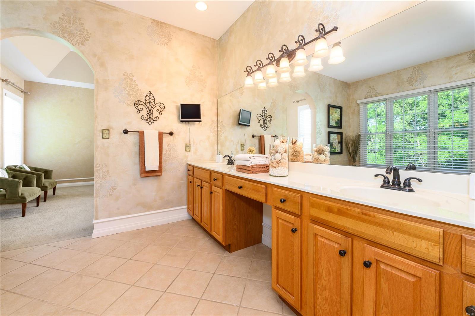 Westchester Manor - Residential