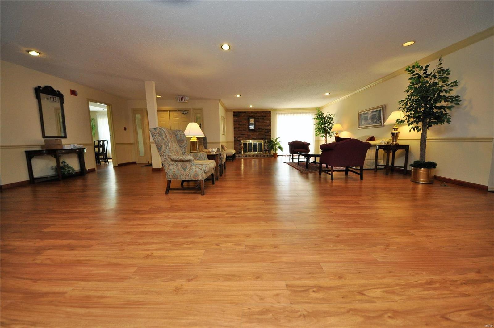 Parkway Gardens Village 1 Condo - Residential