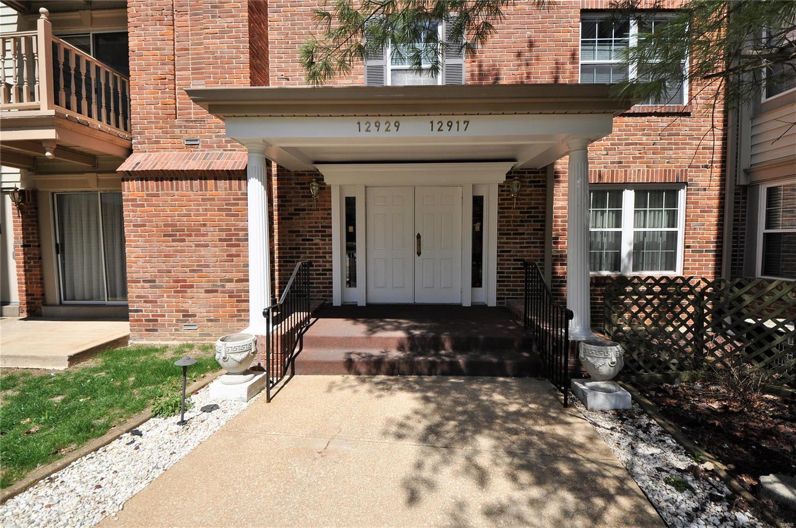 Parkway Gardens Village 1 Condo - Residential