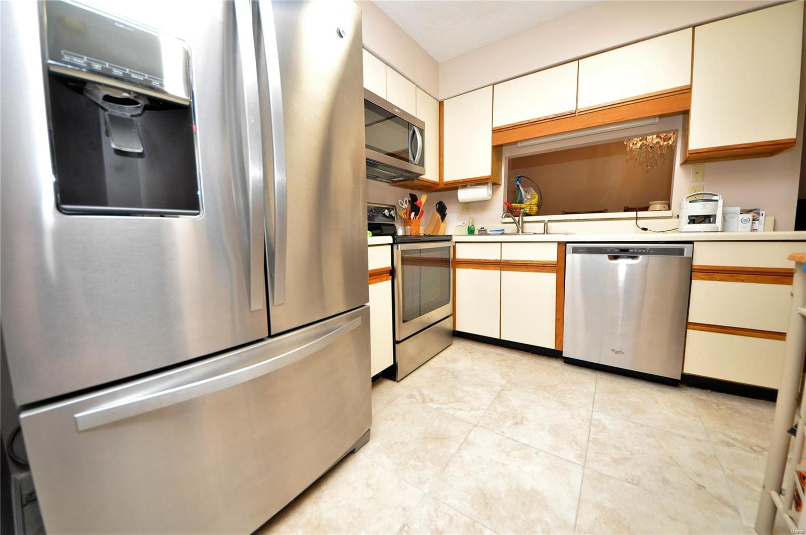 Parkway Gardens Village 1 Condo - Residential