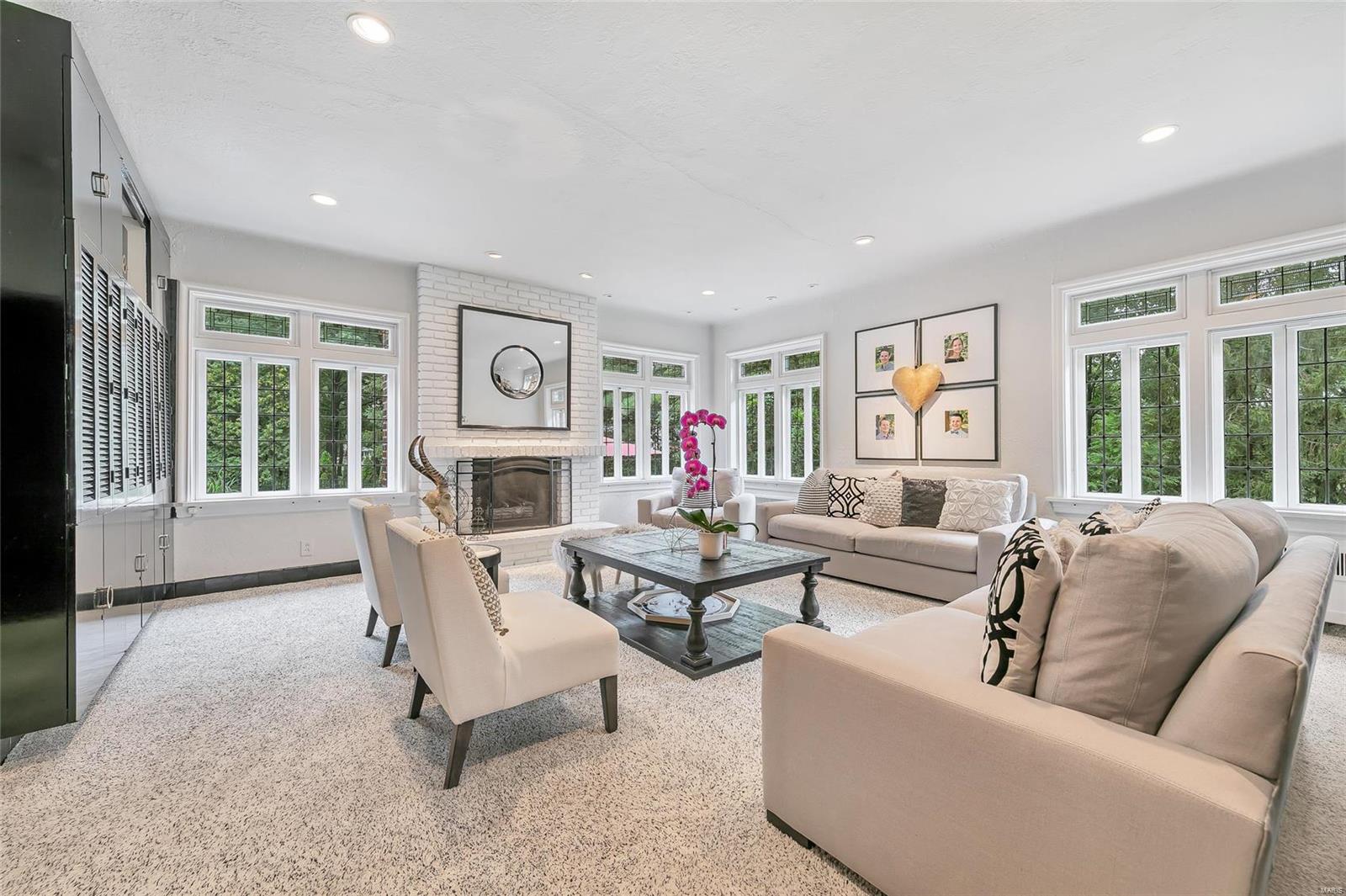 Old Westbury - Residential