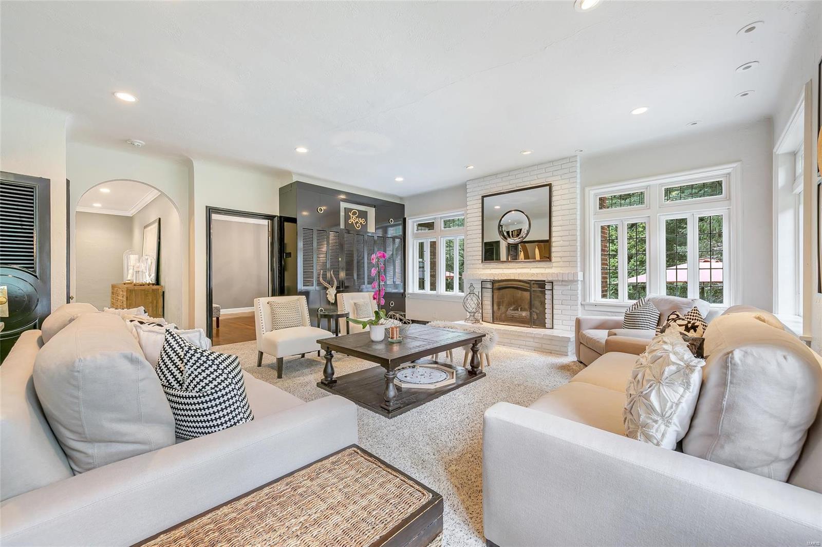 Old Westbury - Residential