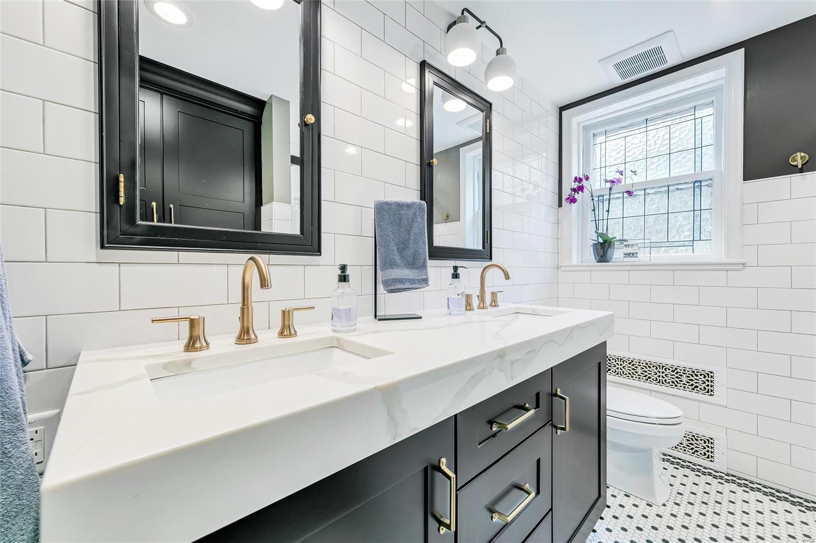 Old Westbury - Residential