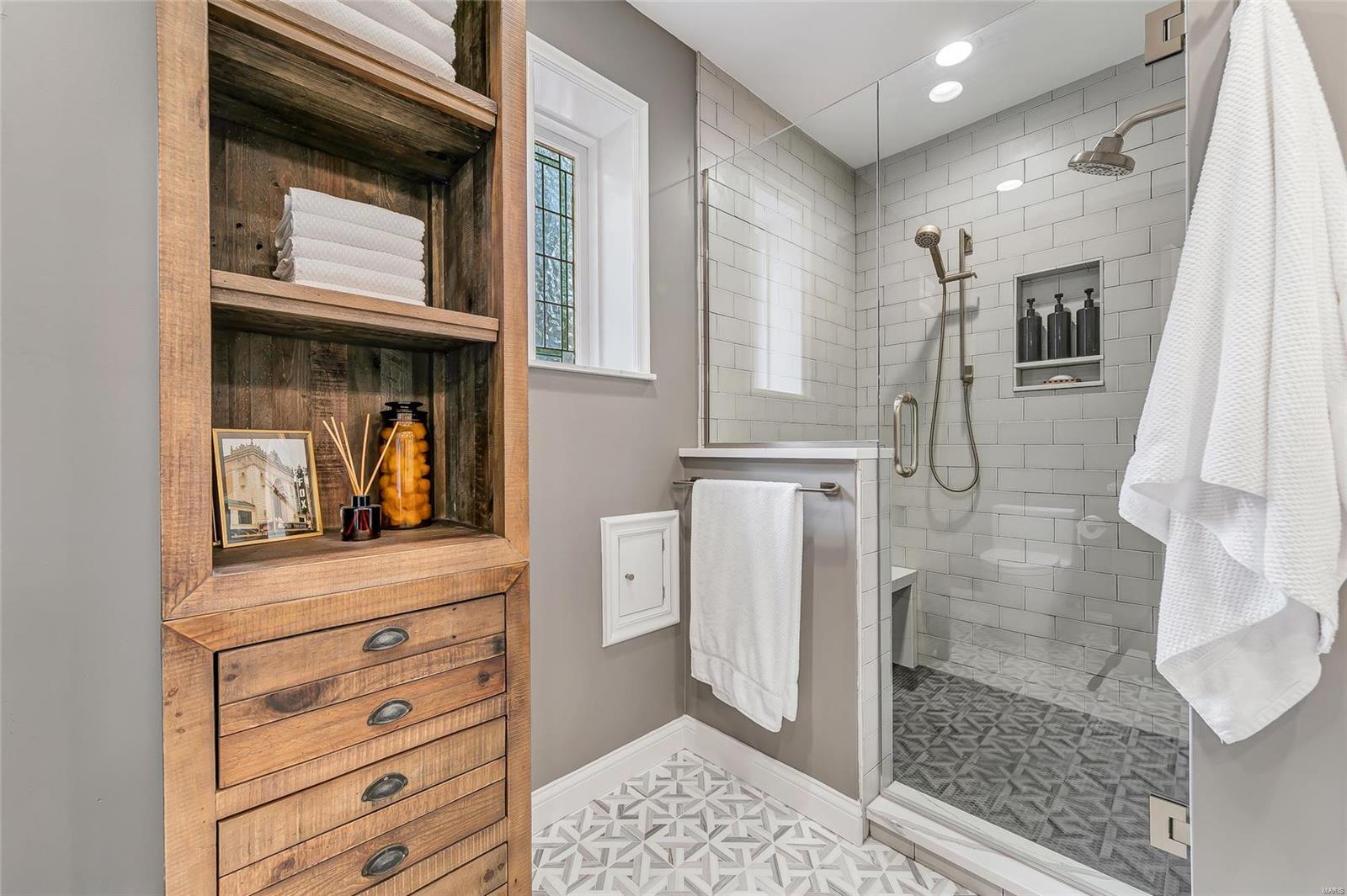 Old Westbury - Residential