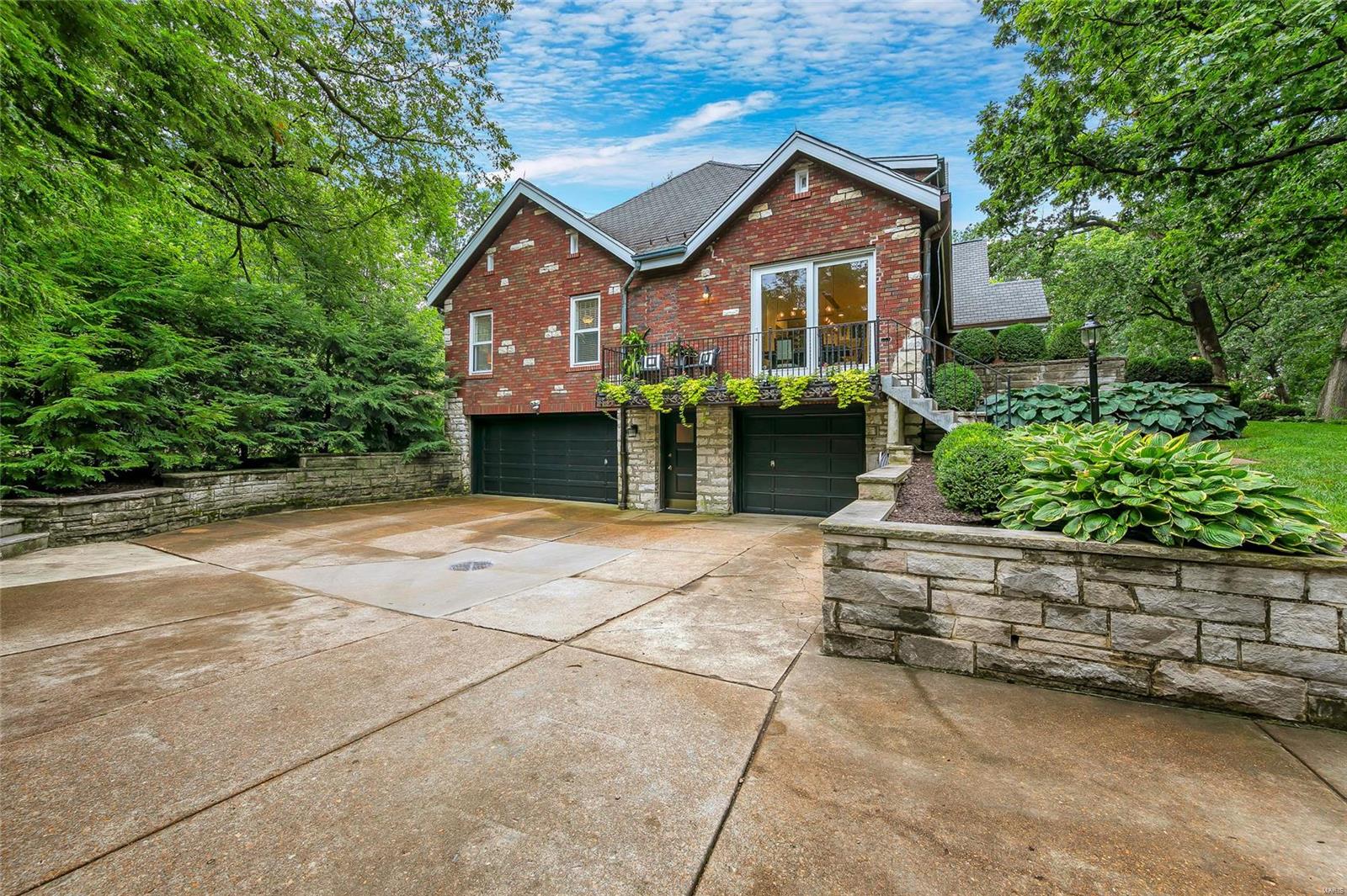 Old Westbury - Residential