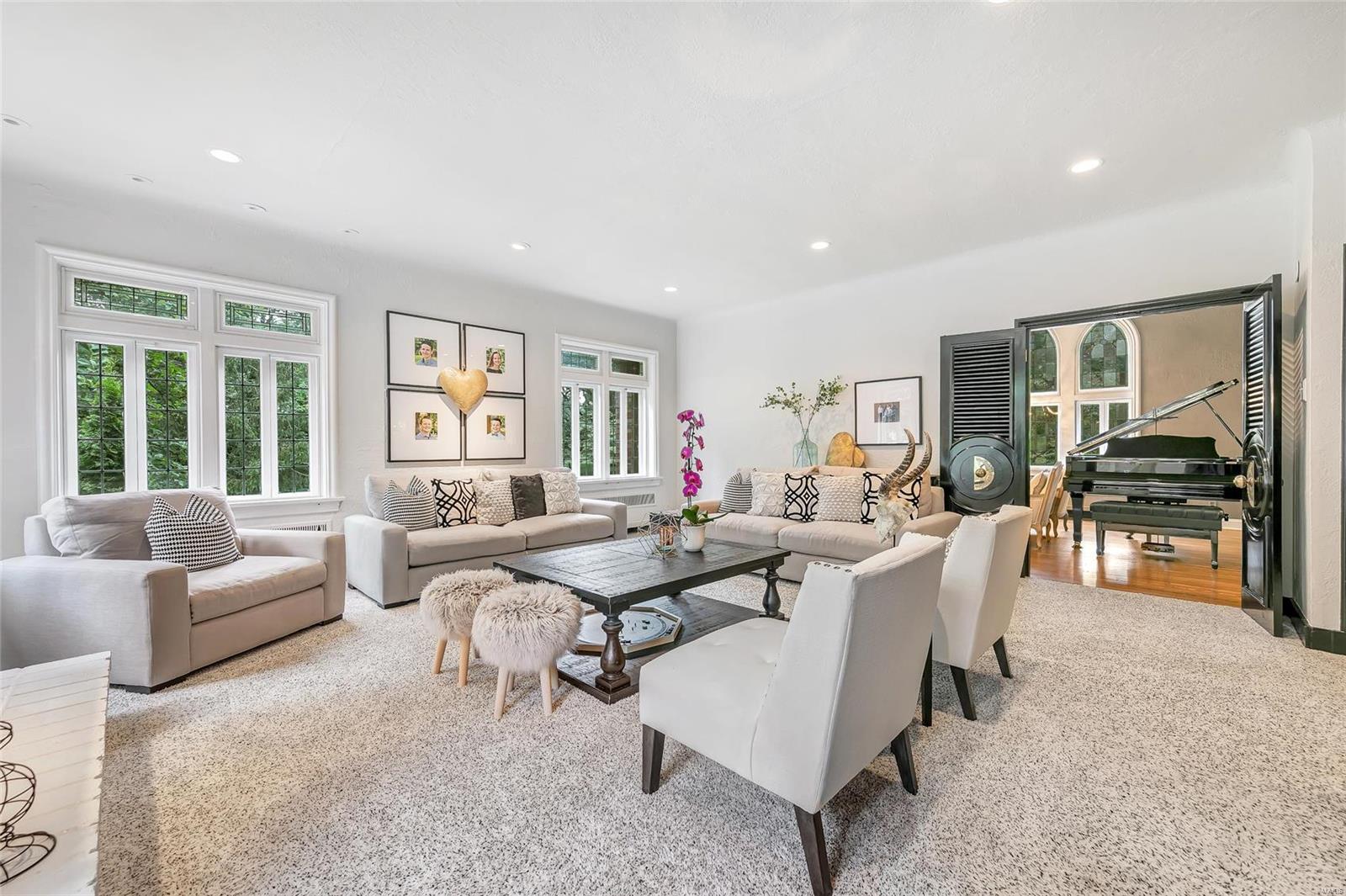 Old Westbury - Residential