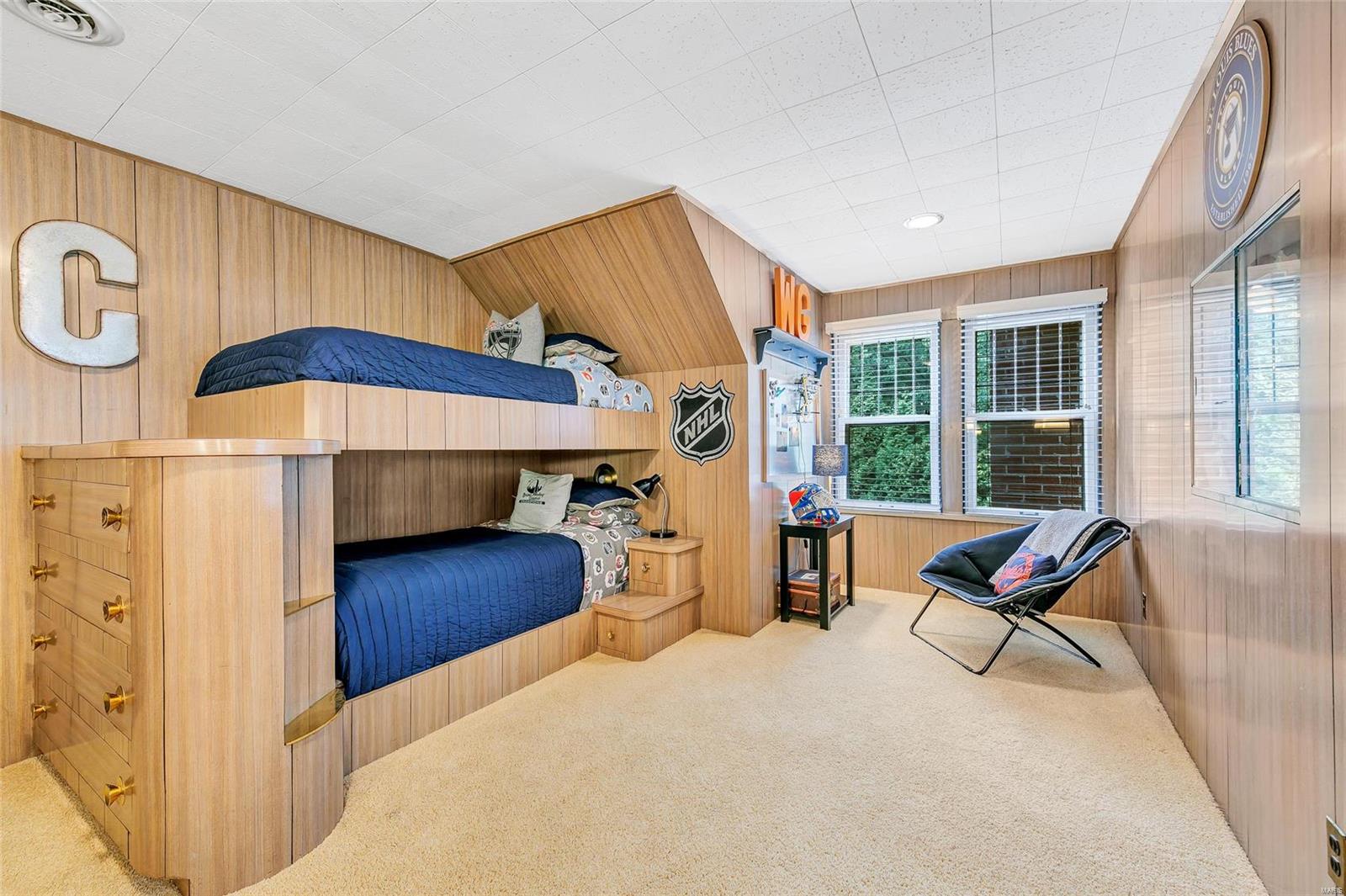 Old Westbury - Residential