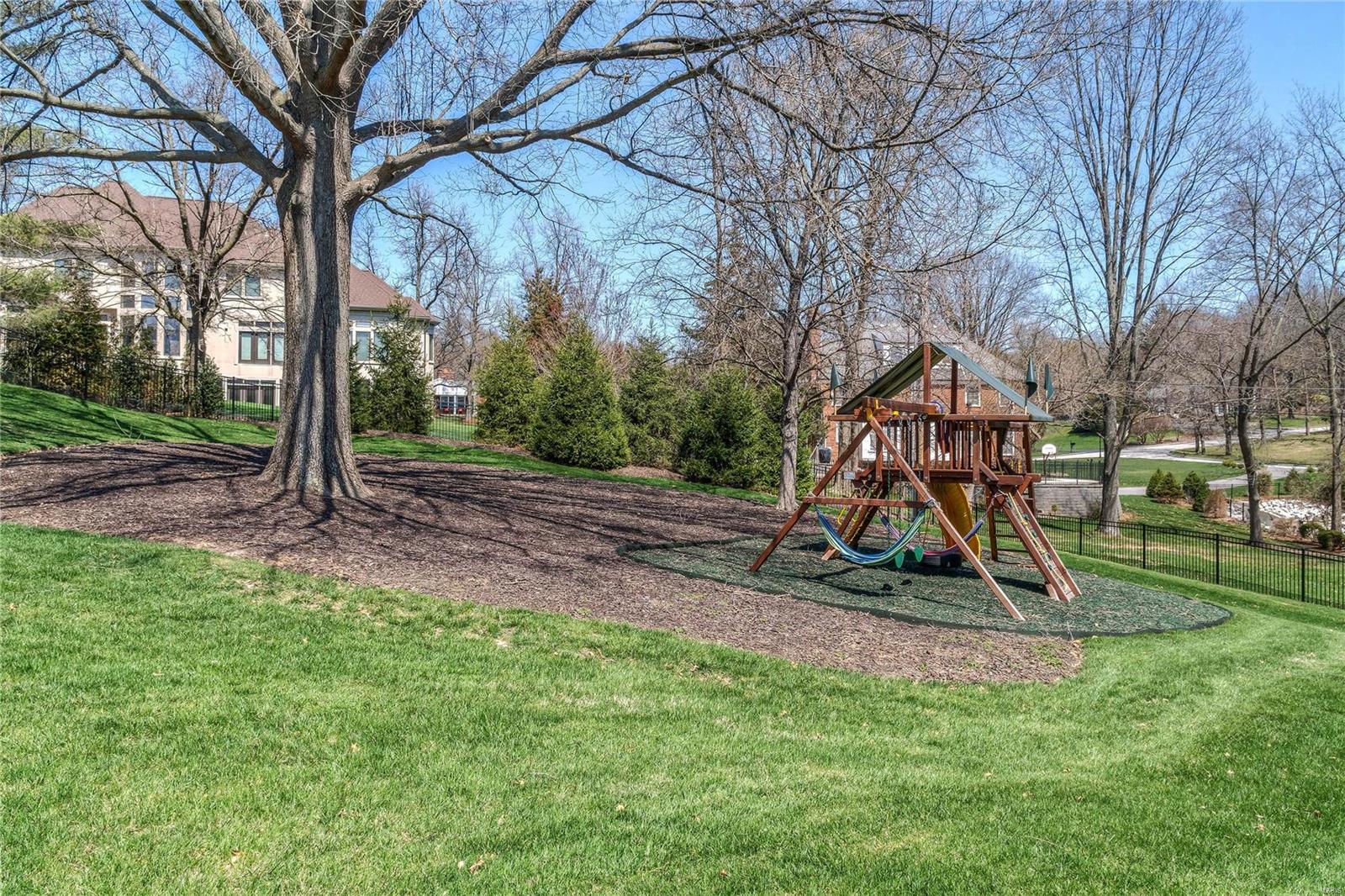 Colony Woods - Residential