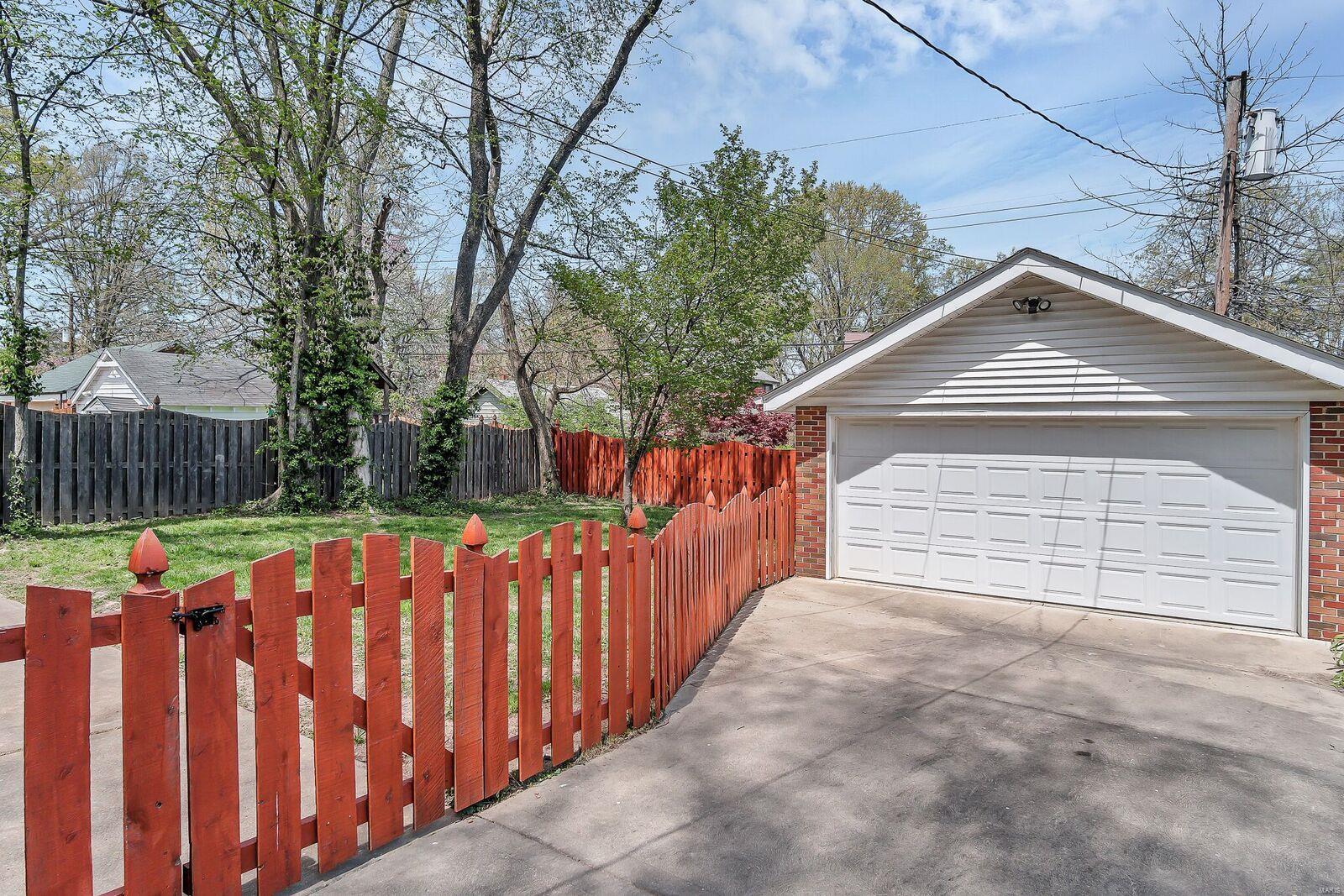 Balsons Sub Of Shaftesbury Heights - Residential