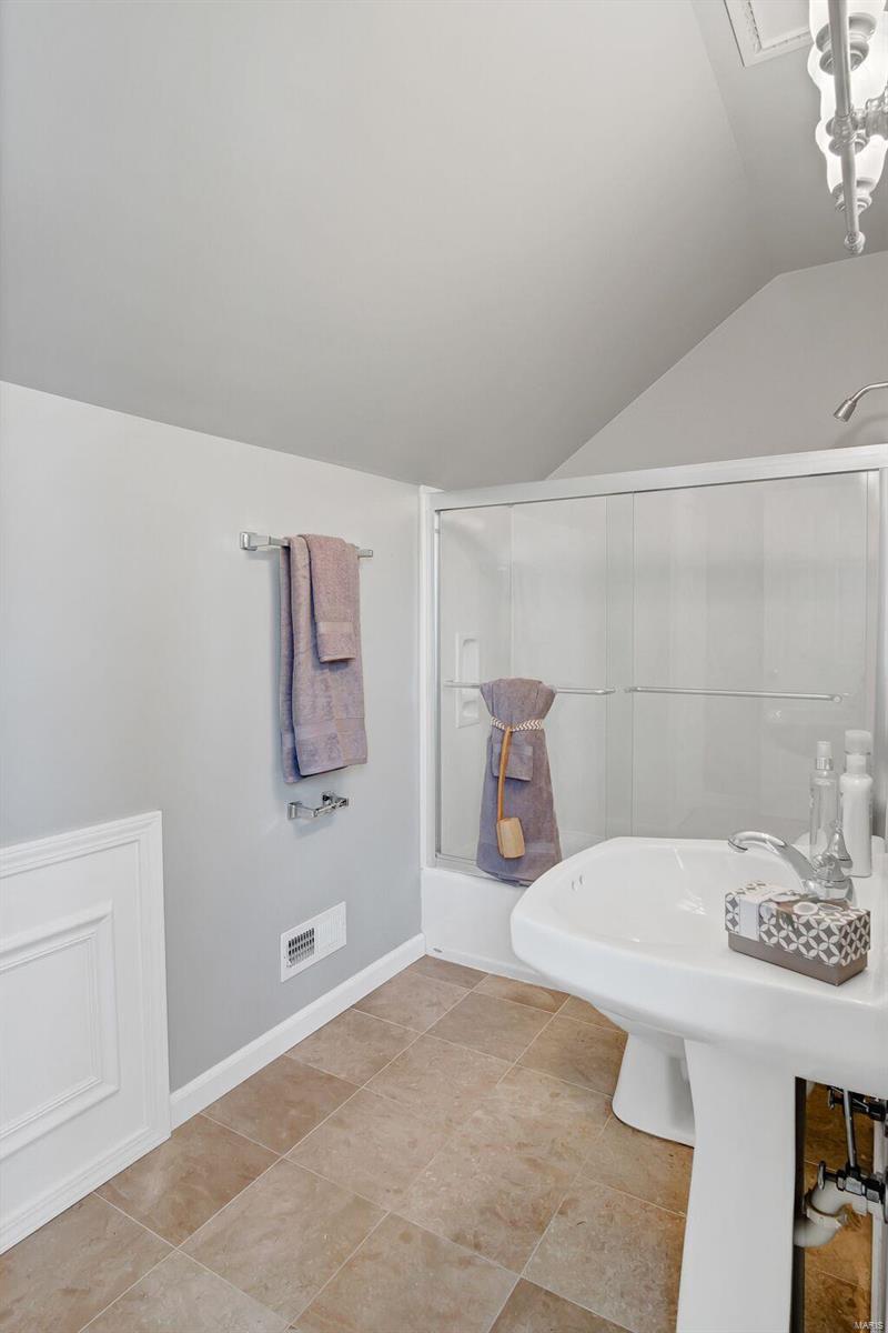 Balsons Sub Of Shaftesbury Heights - Residential