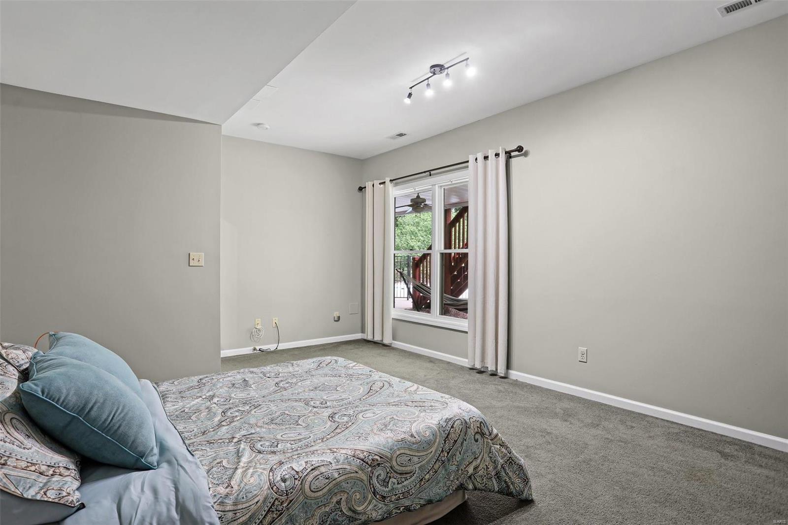 Pine Creek - Residential