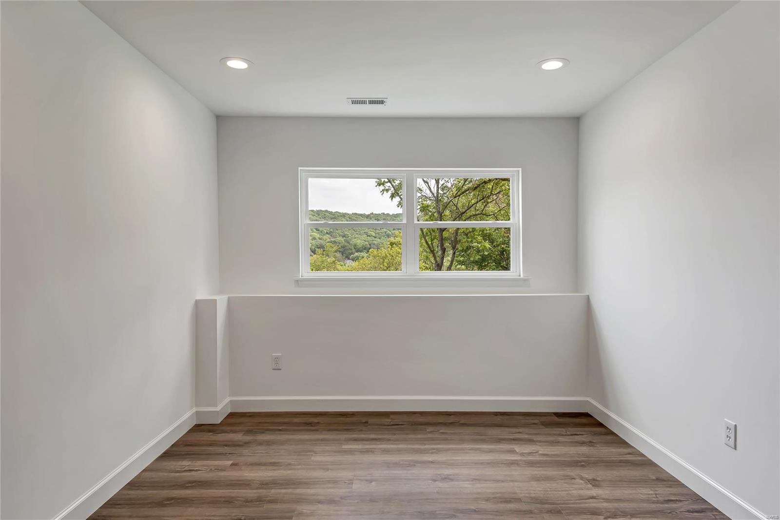 T M Aults - Residential