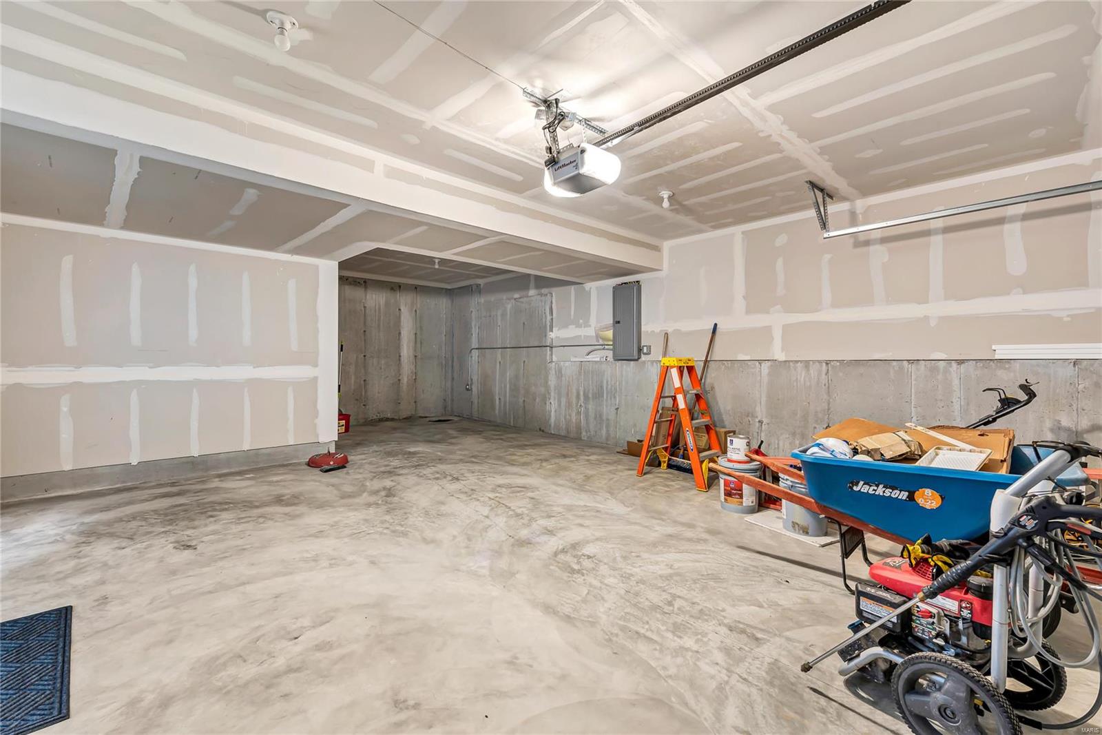 T M Aults - Residential