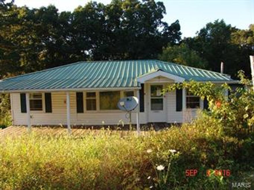 3 bedroom, 1.5 bath ranch with some updates.  Newer siding, roof & kitchen cabinets.  Home sits on approx. 1.7 acres.  Home has large master bedroom with half bath.  Property backs up to woods.  Home also has a small storage shed & circle driveway.  
HOME WILL ONLY QUALIFY FOR CASH OR "CREATIVE" CONVENTIONAL LOAN (mostly for Investors).  HOME IS BEING SOLD AS-IS.  SELLER TO MAKE NO REPRESENTATIONS OR WARRANTIES. PLEASE BRING A FLASHLIGHT.  MLS INFORMATION IS NOT GUARANTEED. ALL BIDS MUST BE PLACED AT WWW.REALTYBID.COM. SpecialListingConditions: Foreclosure