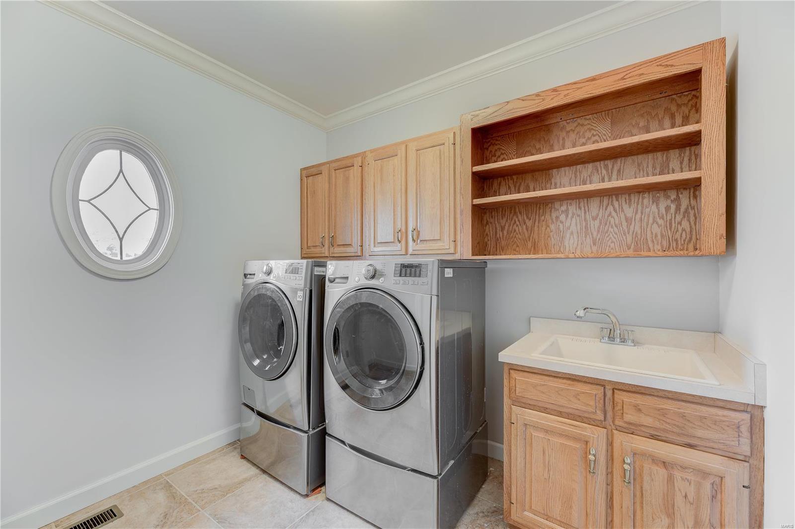 Essex Point - Residential