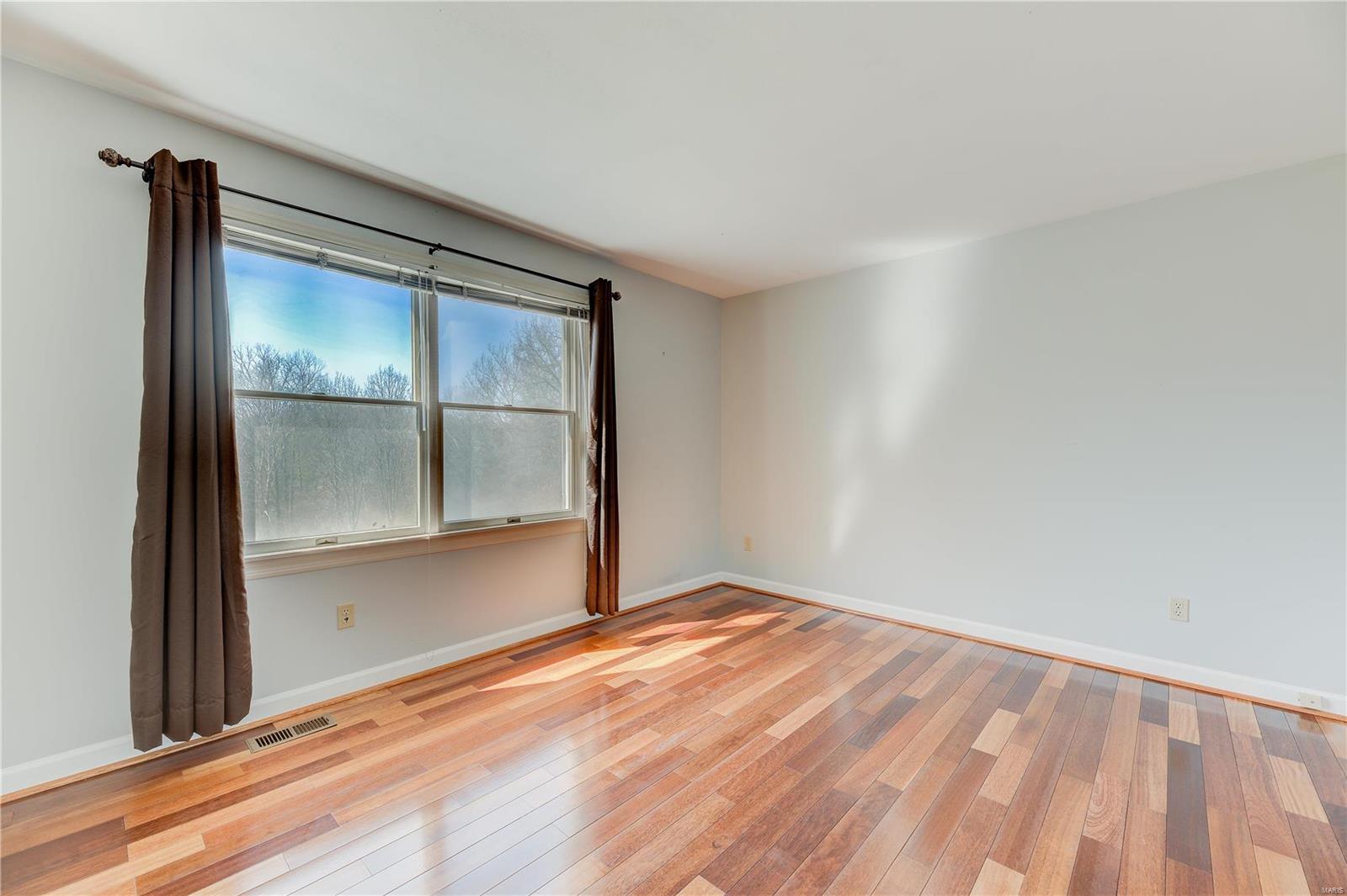 Essex Point - Residential