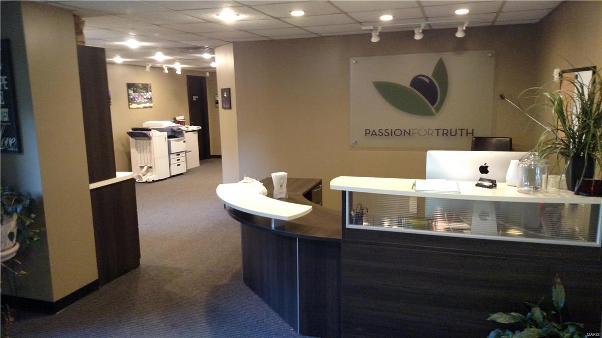 Steen & Cunninghams - Commercial Sale