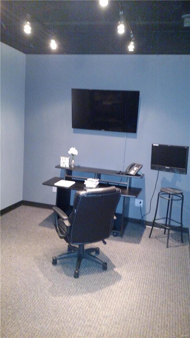 Steen & Cunninghams - Commercial Sale