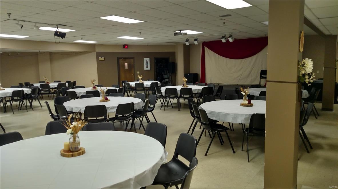 Steen & Cunninghams - Commercial Sale