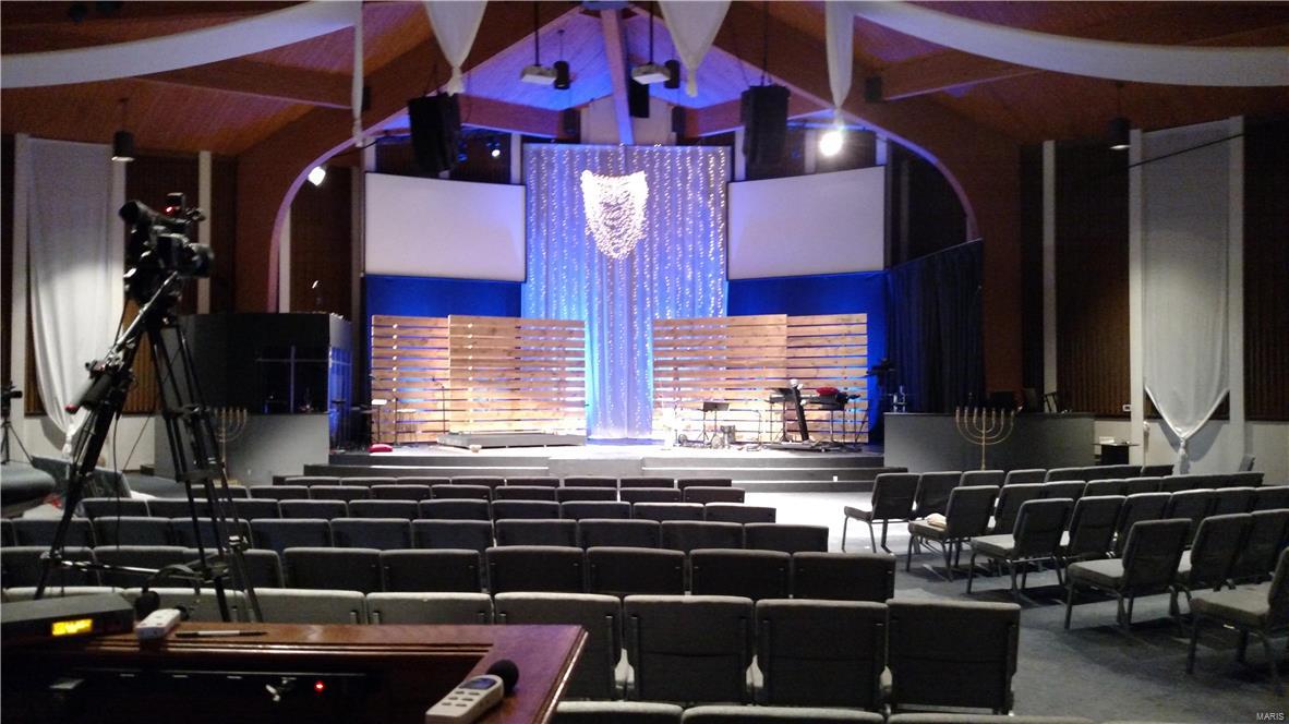 Steen & Cunninghams - Commercial Sale