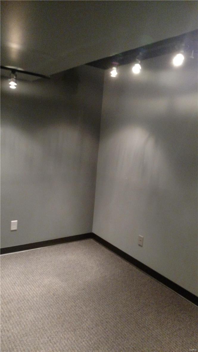 Steen & Cunninghams - Commercial Sale