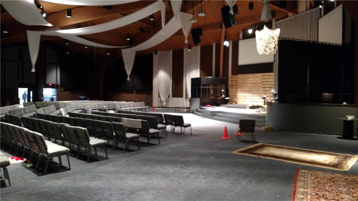 Steen & Cunninghams - Commercial Sale