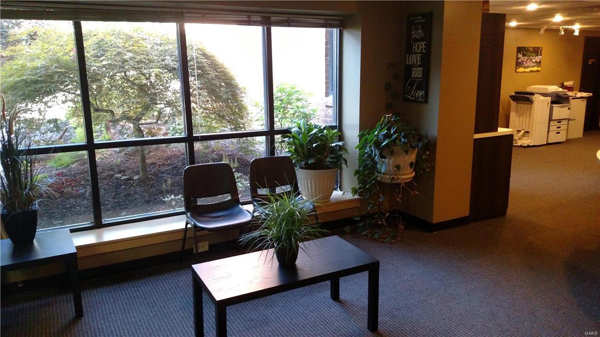 Steen & Cunninghams - Commercial Sale