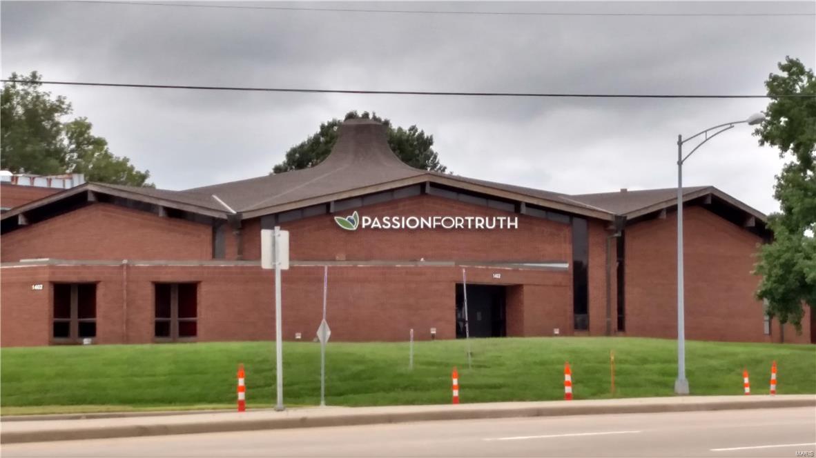 Steen & Cunninghams - Commercial Sale