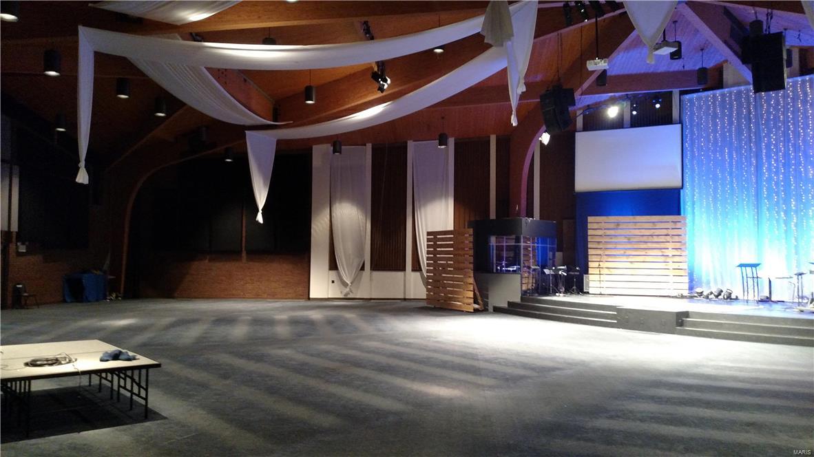 Steen & Cunninghams - Commercial Sale