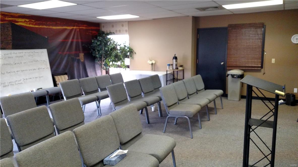 Steen & Cunninghams - Commercial Sale