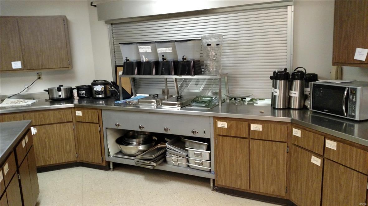 Steen & Cunninghams - Commercial Sale