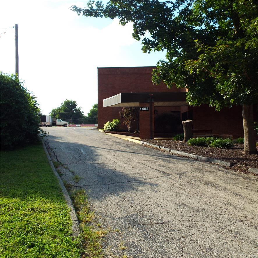 Steen & Cunninghams - Commercial Sale