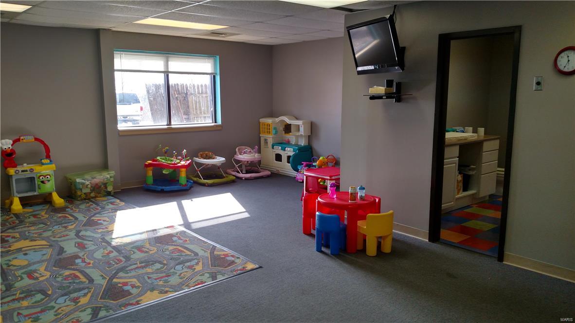 Steen & Cunninghams - Commercial Sale