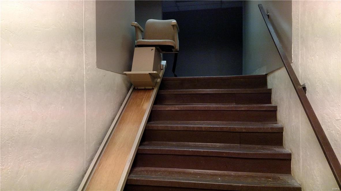 Steen & Cunninghams - Commercial Sale