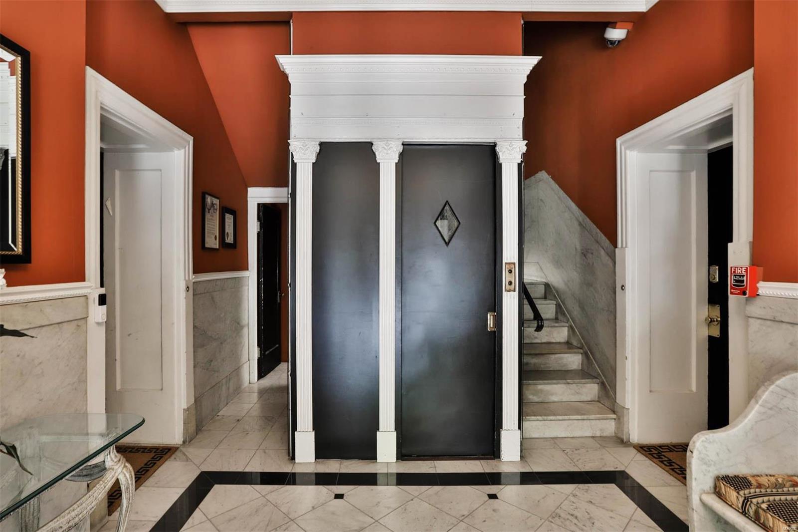 Aberdeen Condo - Residential