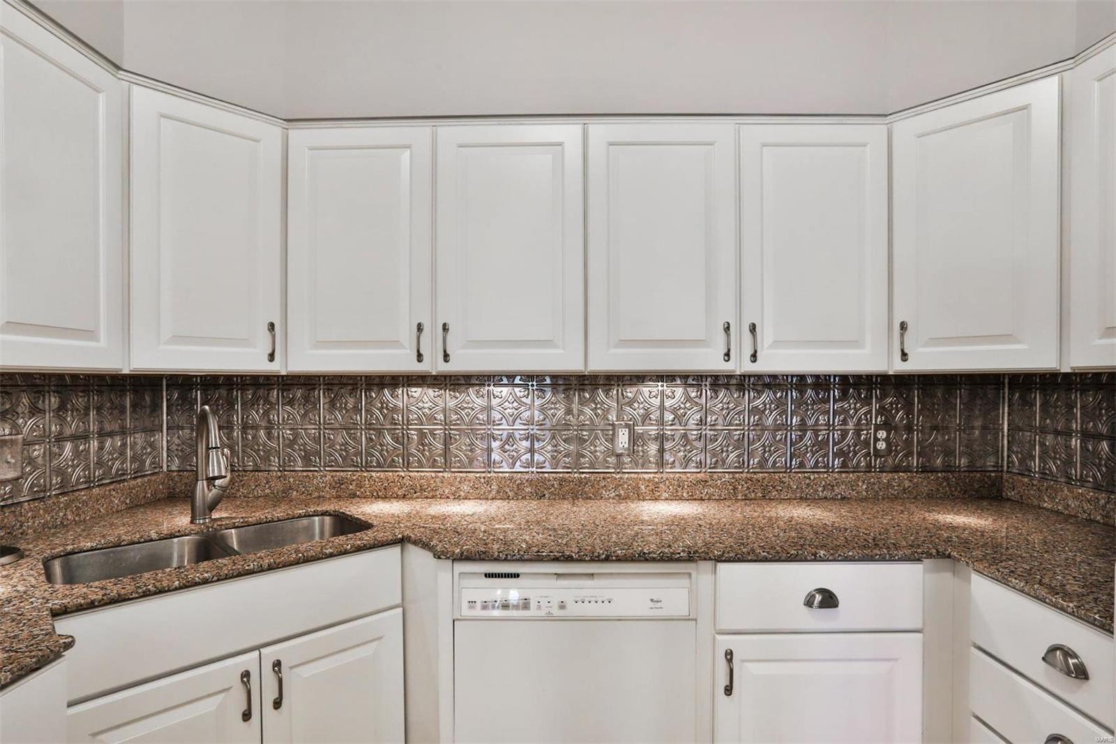 Aberdeen Condo - Residential