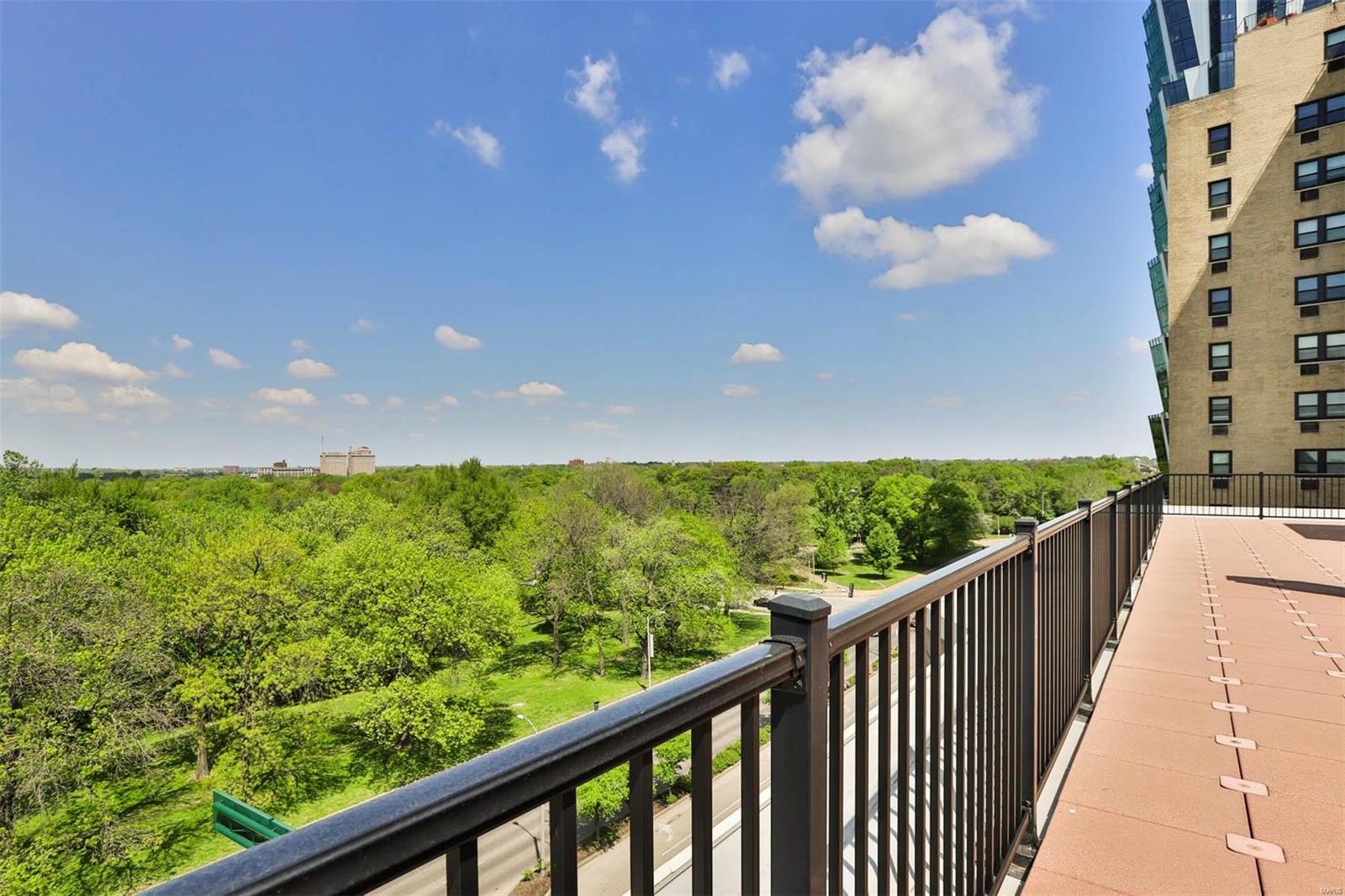 Aberdeen Condo - Residential