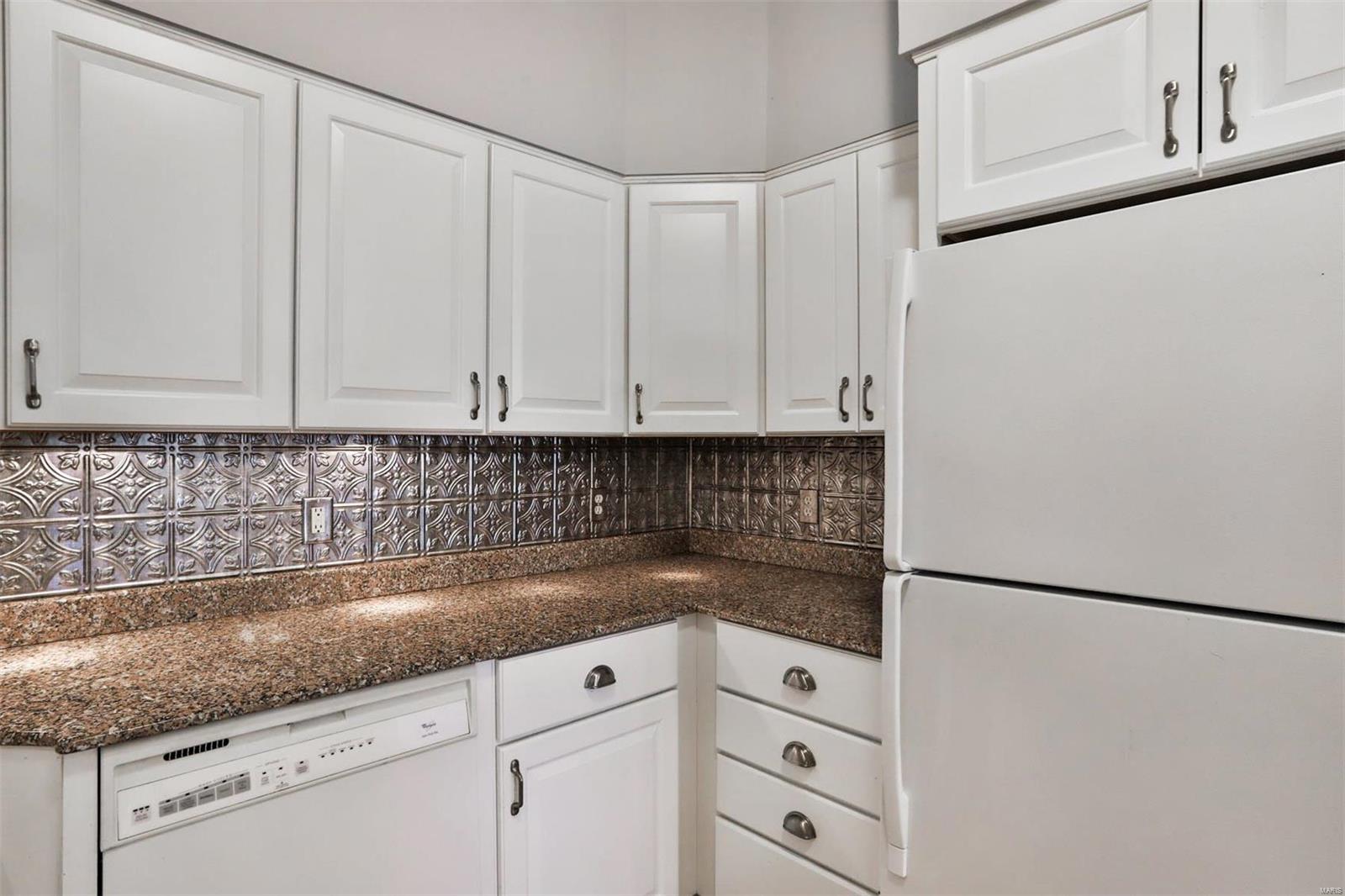 Aberdeen Condo - Residential